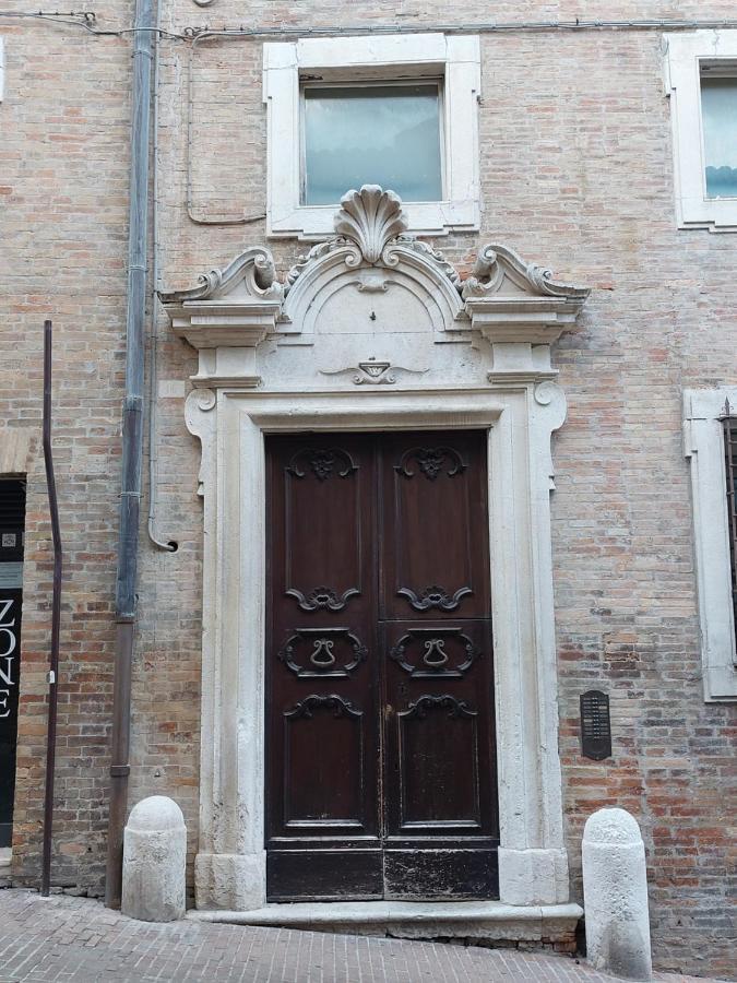 Il Cielo Di Raffaello Apartment Urbino Exterior photo